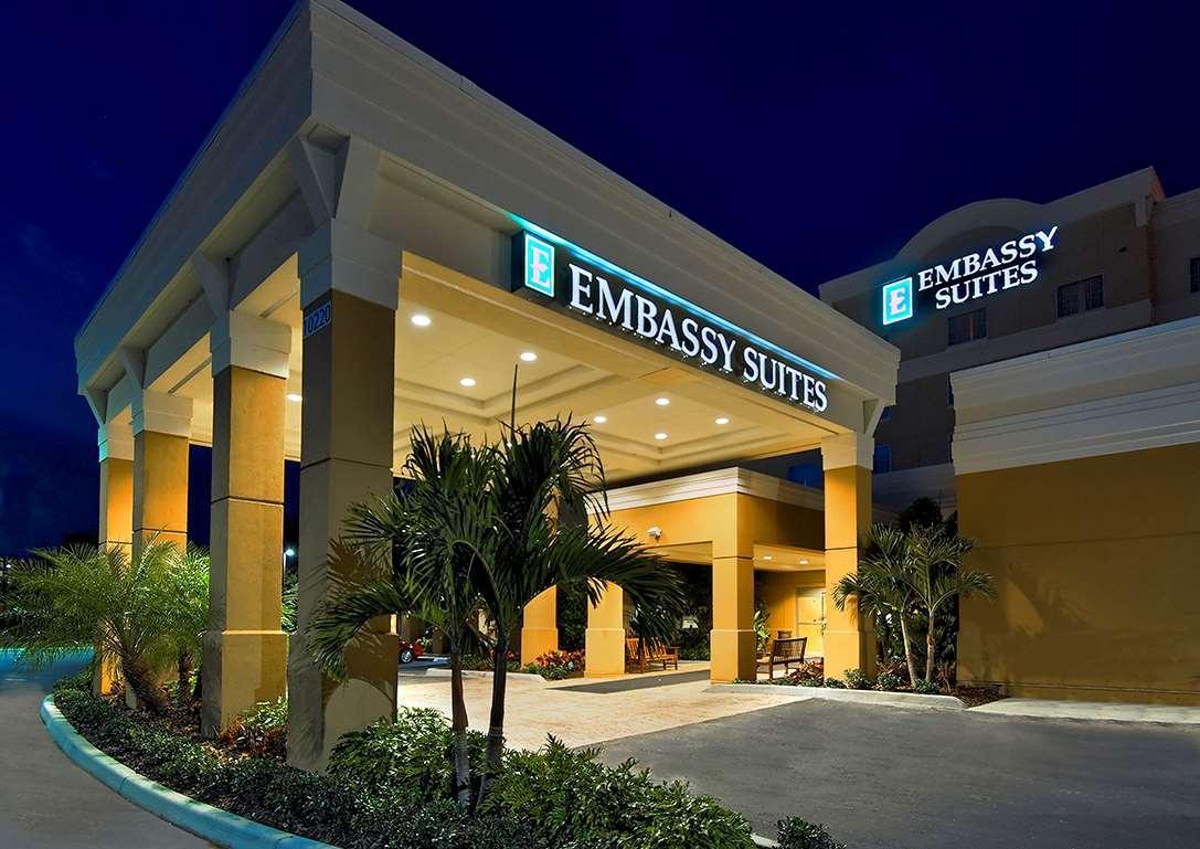 Embassy Suites By Hilton Tampa Brandon Heartland Eksteriør billede