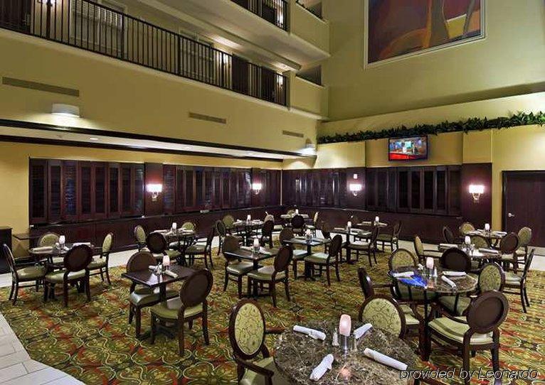 Embassy Suites By Hilton Tampa Brandon Heartland Restaurant billede