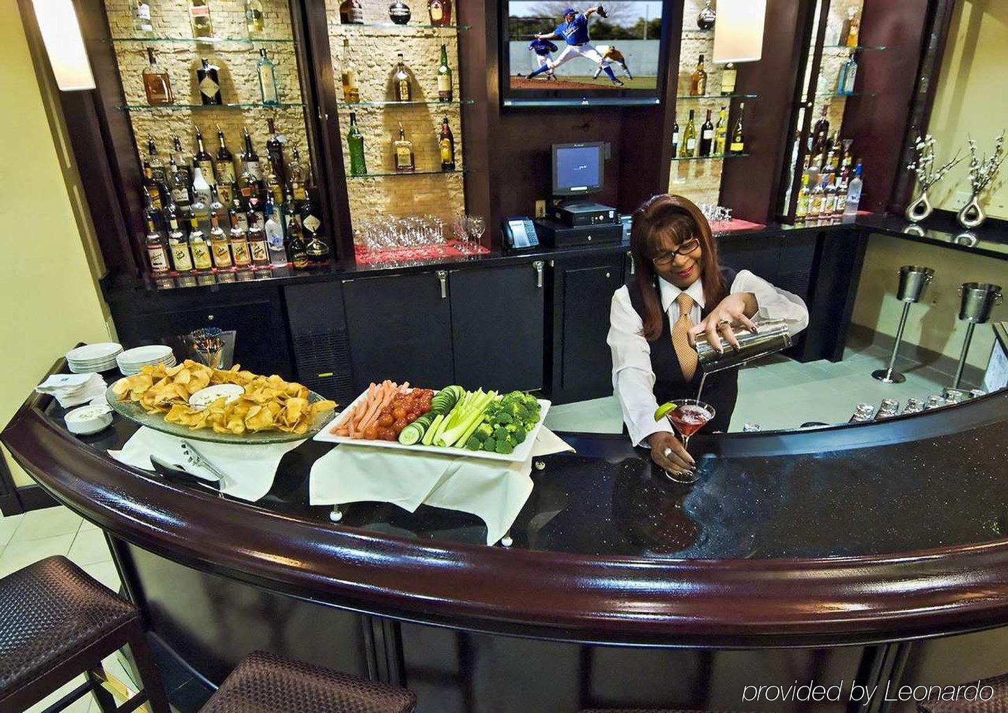 Embassy Suites By Hilton Tampa Brandon Heartland Eksteriør billede
