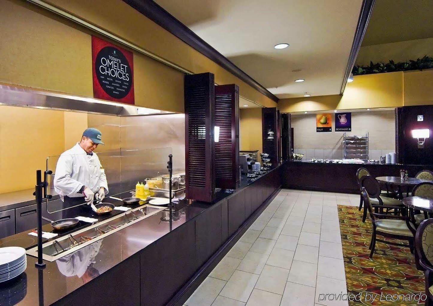 Embassy Suites By Hilton Tampa Brandon Heartland Eksteriør billede