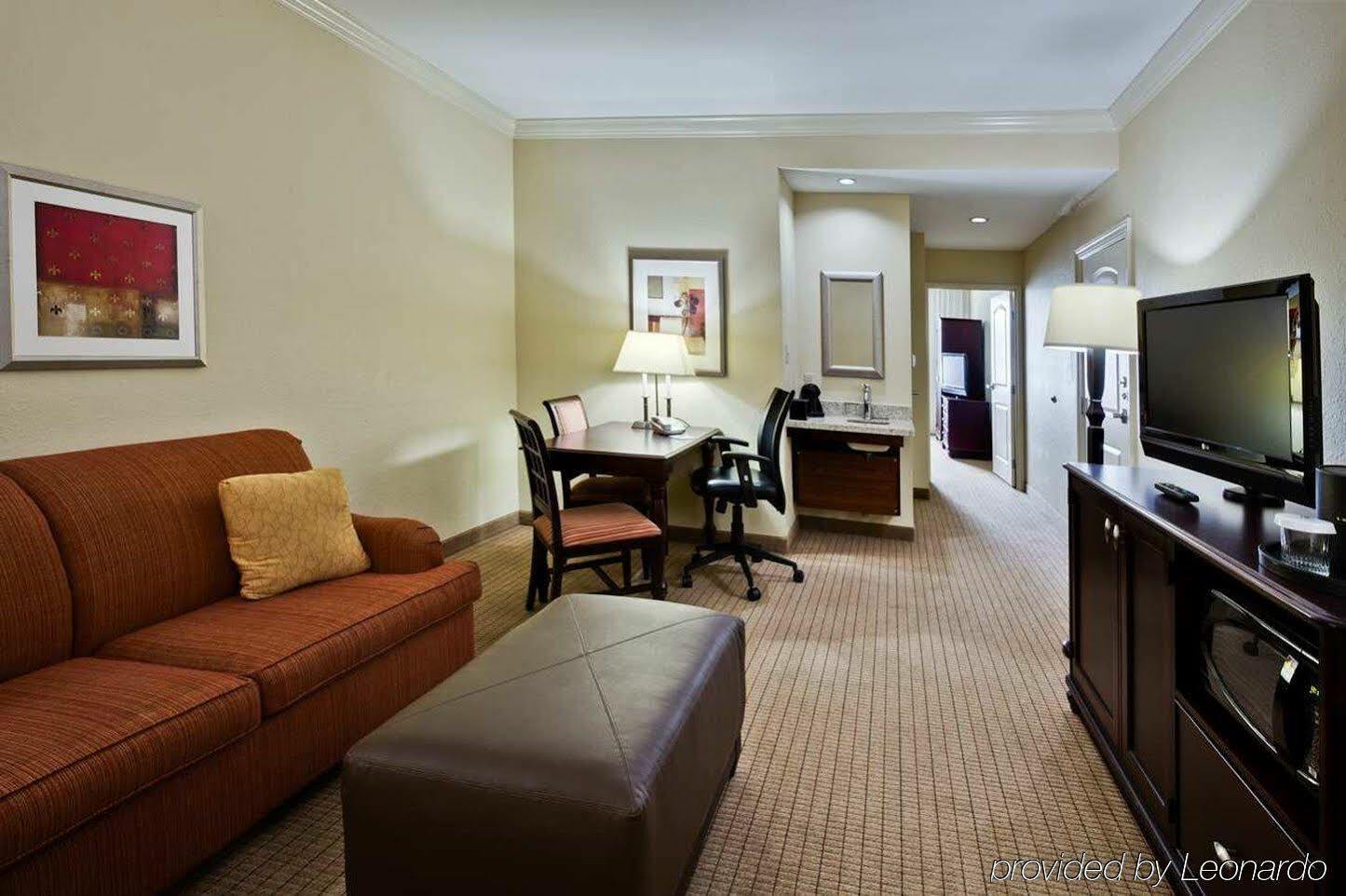 Embassy Suites By Hilton Tampa Brandon Heartland Eksteriør billede